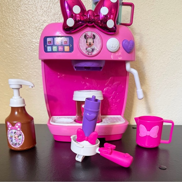 5/$25 Disney Jr. Minnie Mouse Rise and Shine Bowrista Set - Picture 4 of 5